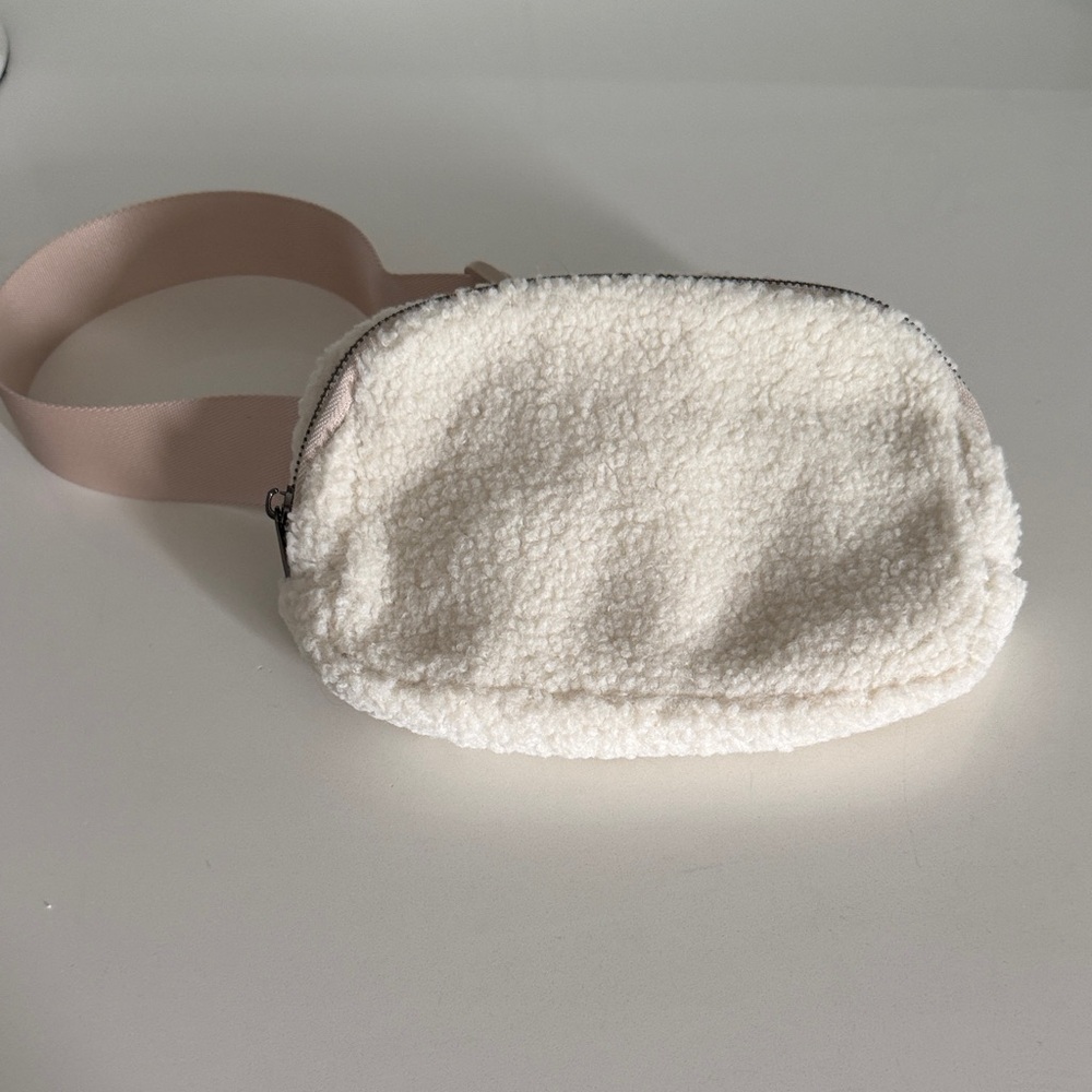 Faux Lululemon Neutral Cream Sherpa Belt Bag